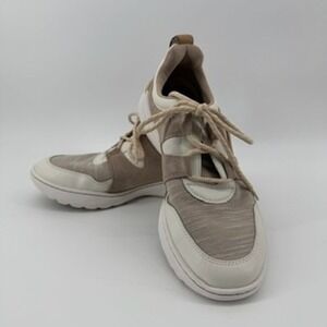 Clarks Womens Sneakers Size 9.5 Beige White Leather Suede Lace Up Comfort Shoes
